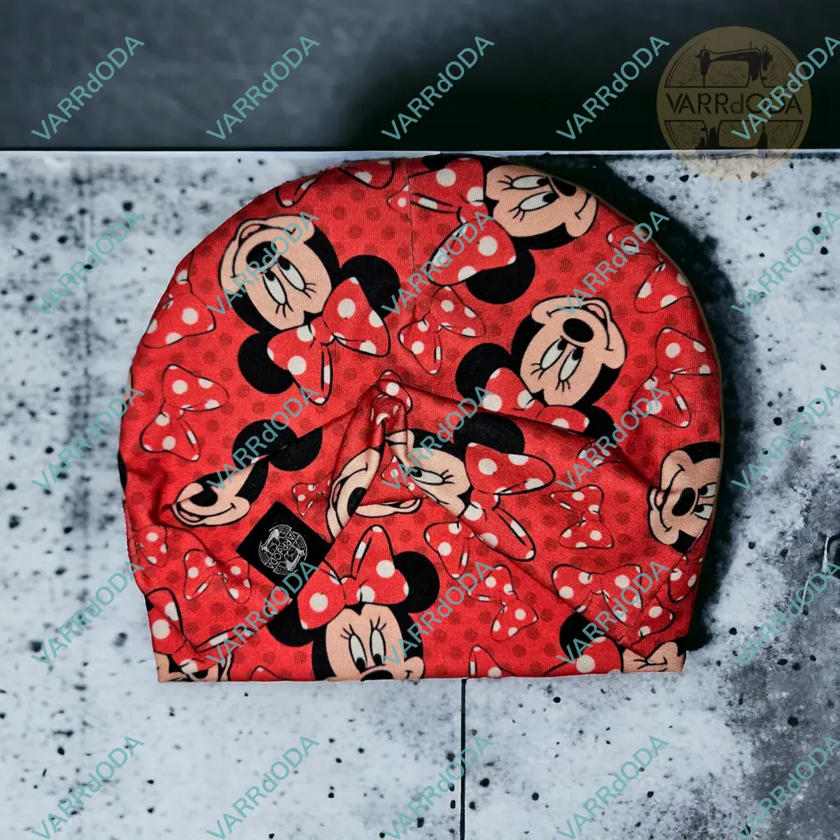 Piros Minnie sapka